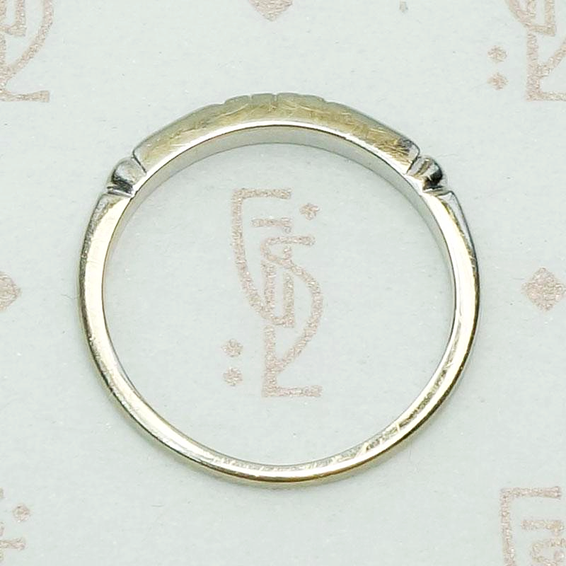 Engraved Vintage White Gold Wedding Band