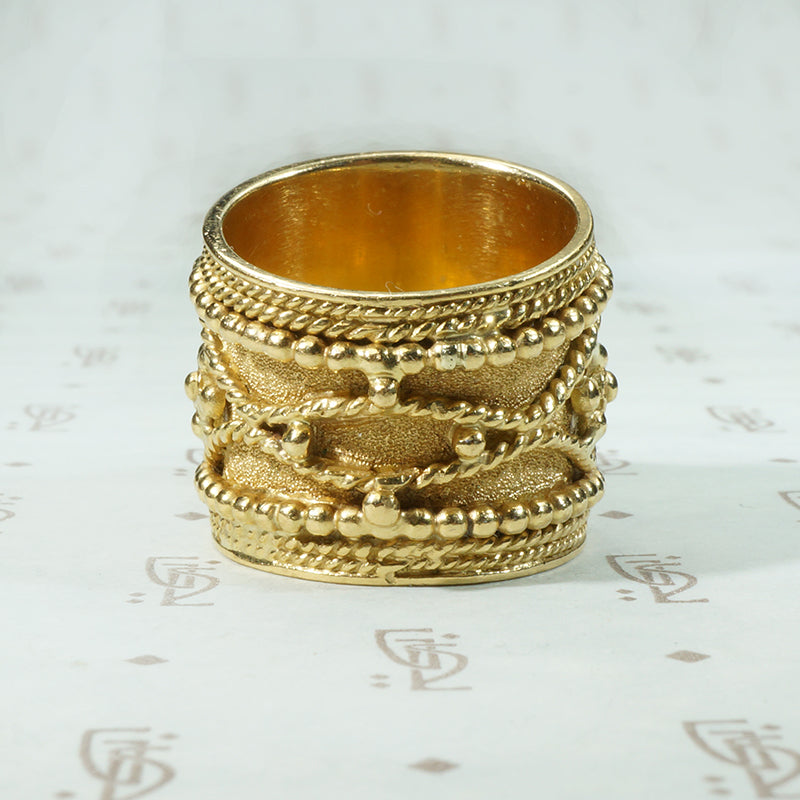 Cabochon Emerald 18k Gold Cigar Band
