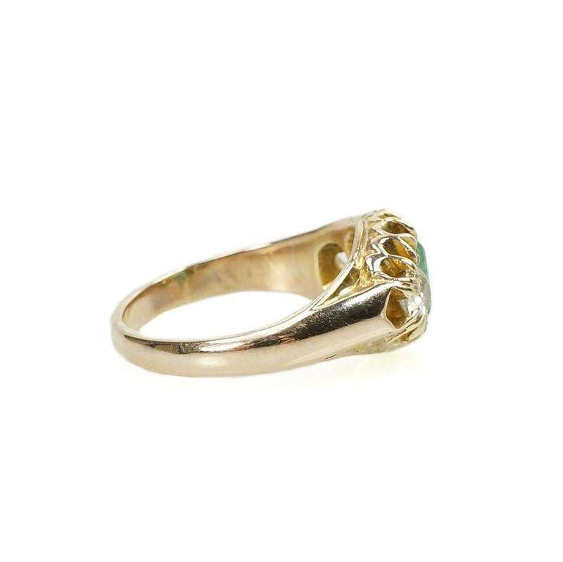 Vintage Victorian Emerald and Mine Cut Diamond Ring