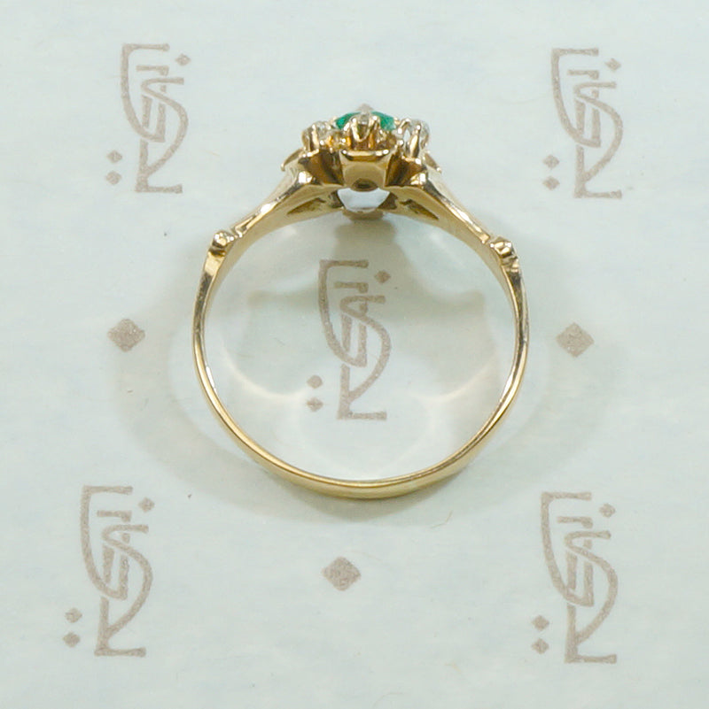 Mellow Old Gold Emerald and Rose Cut Diamond Ring