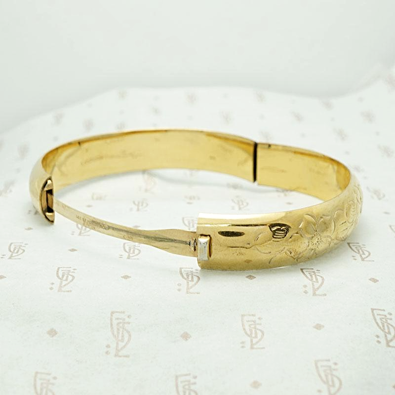 Wild Roses Engraved Vintage Bangle, hinge view.