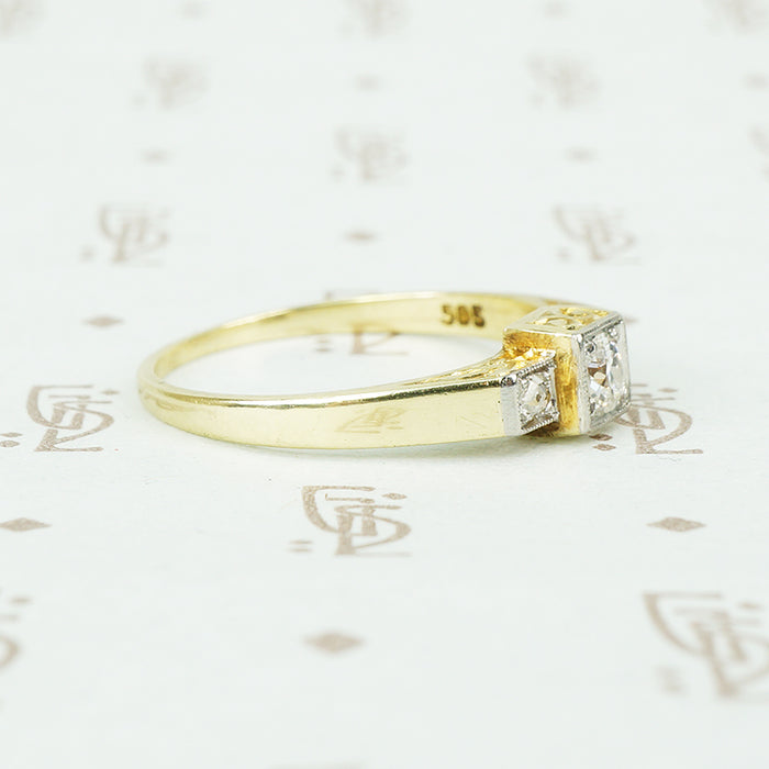 Delightful Engraved Gold and Platinum OMC Diamond Ring
