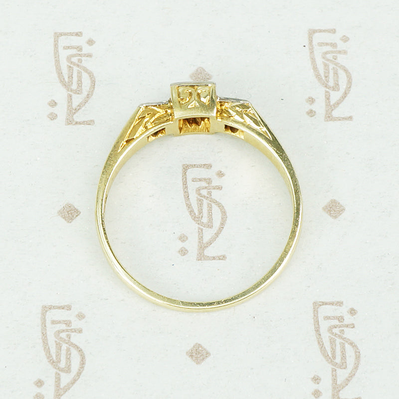 Delightful Engraved Gold and Platinum OMC Diamond Ring