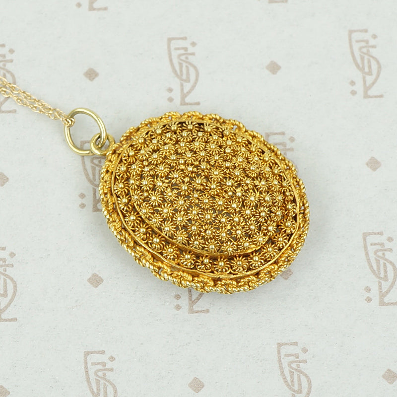 Exquisite Cannetille Locket in 22k Gold