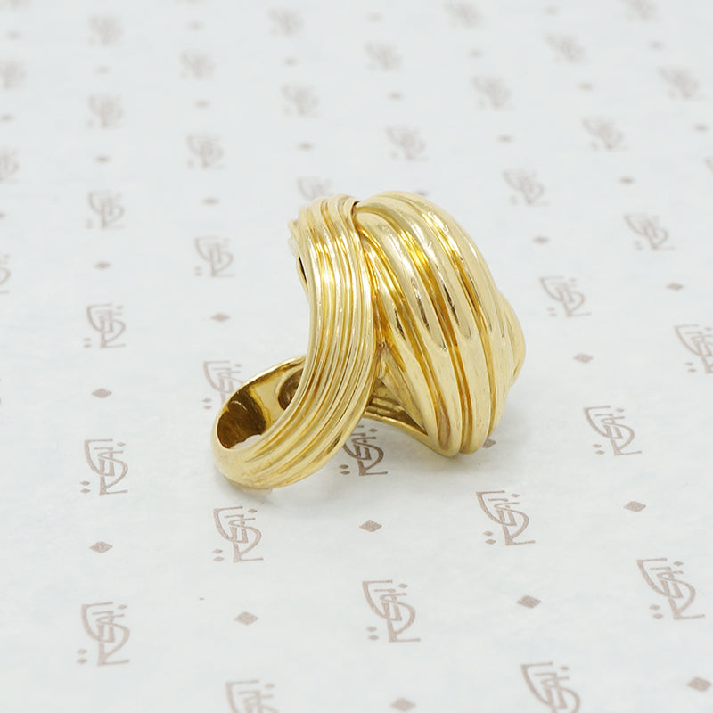 Big wavy 18k yellow gold chunky ring