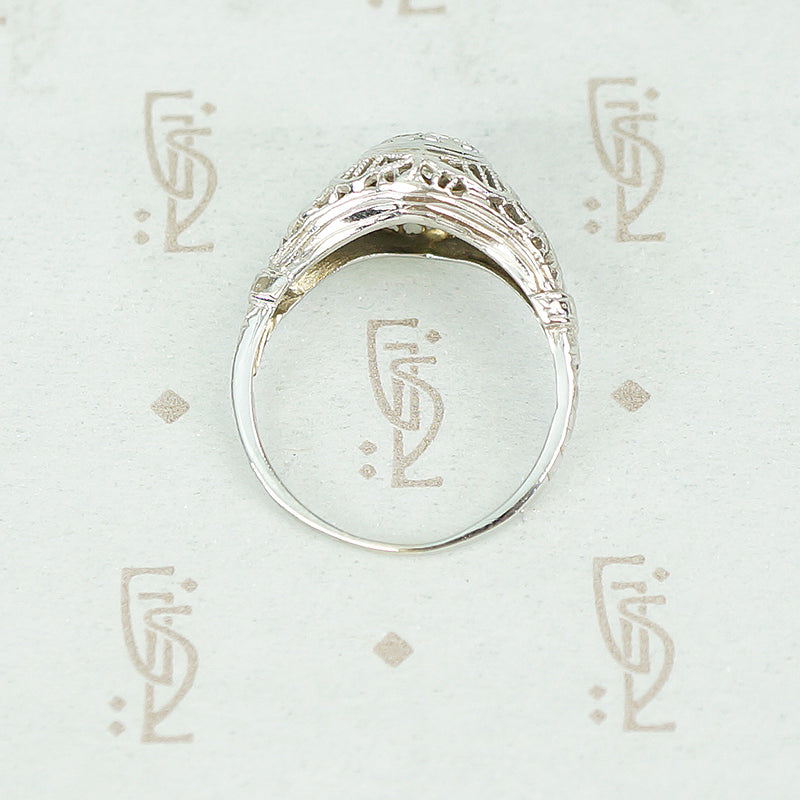 Vintage 1920's White Gold Filigree Diamond Ring