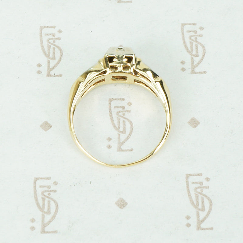 Lovely Details 1930's Engagement Ring