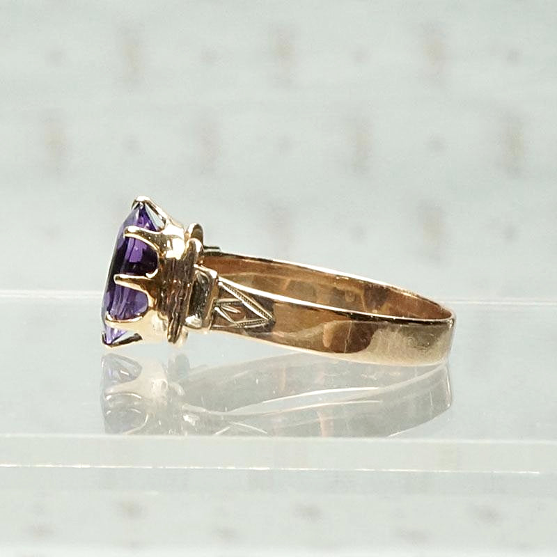 Deep Purple Amethyst in Engraved Victorian Band