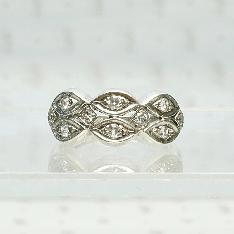 Paisley & Diamonds White Gold Band