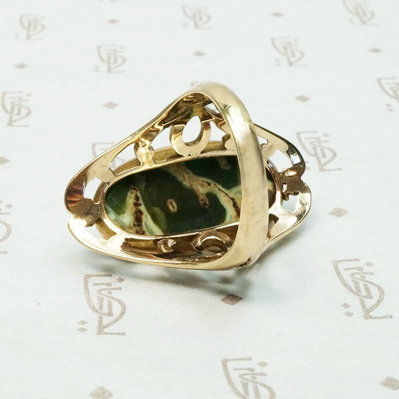 Incredible Green Agate in Arts & Crafts Ring