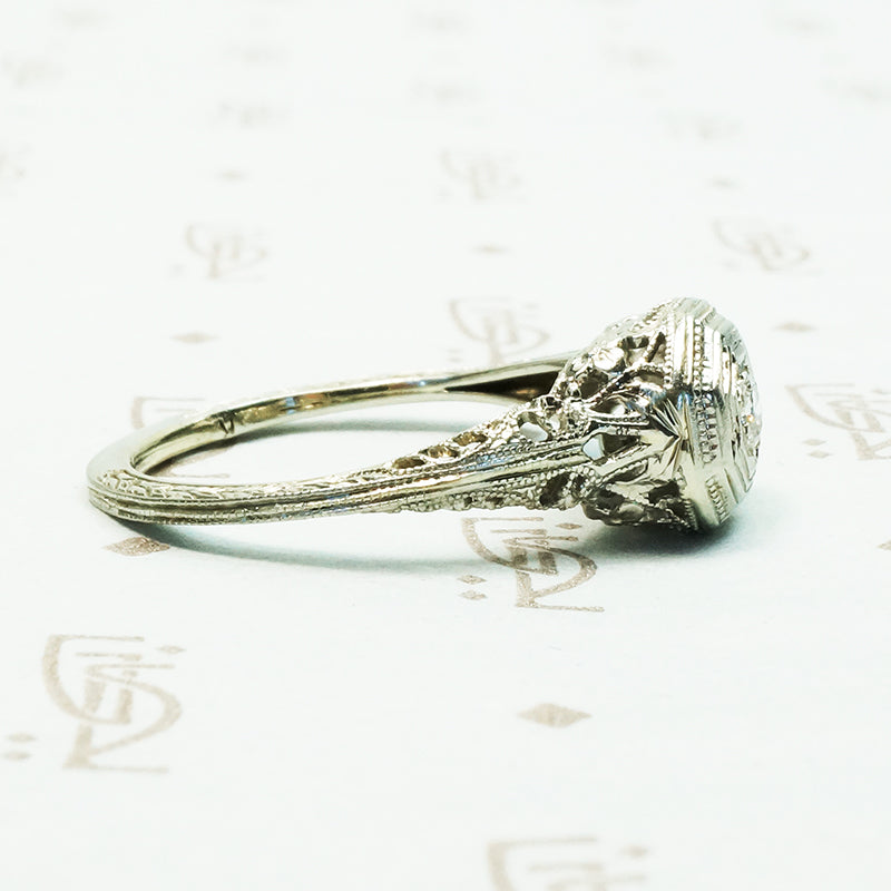 1920's White Gold Filigree Diamond Ring