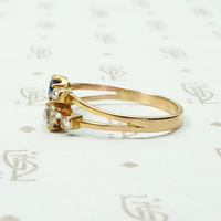 Unusual Toi et Moi Ring with Diamond & Sapphire