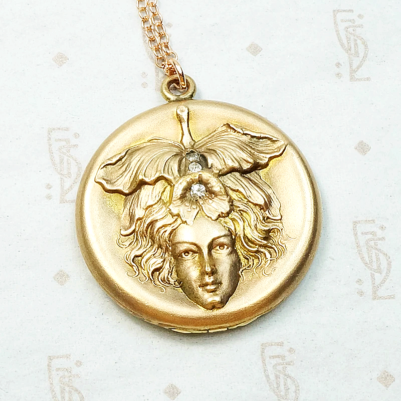 Weird & Wonderful Art Nouveau Locket