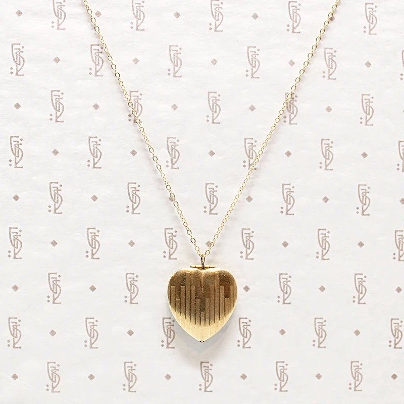 Retro Engraved Shiny Heart Locket