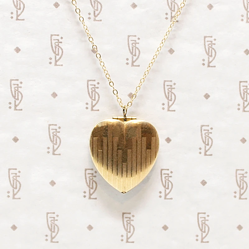 Retro Engraved Shiny Heart Locket