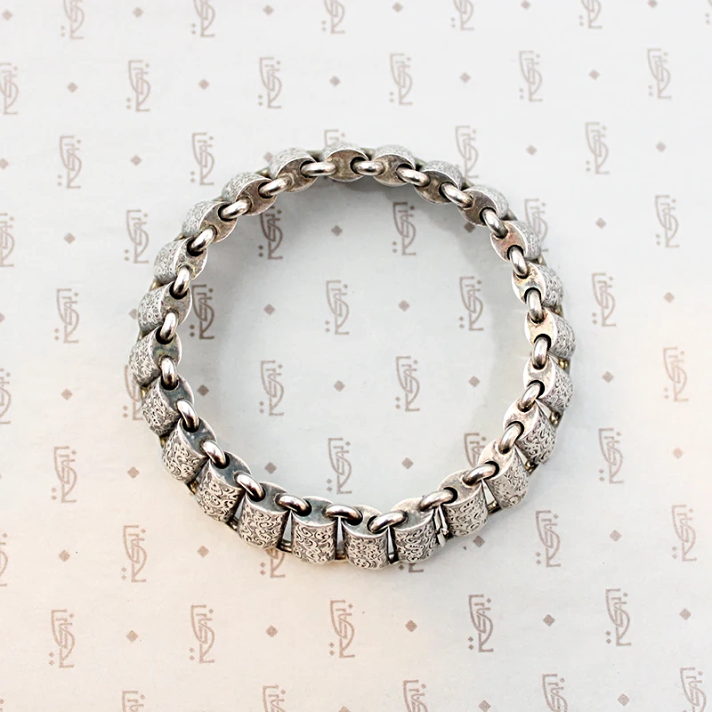 Handsome Engraved Silver Victorian Book Chain Bracelet