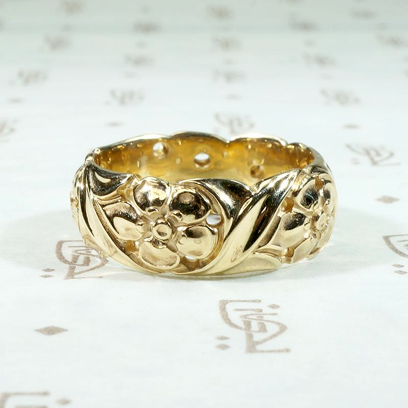 Sweetly Modeled Forget Me Not Band by Jabel