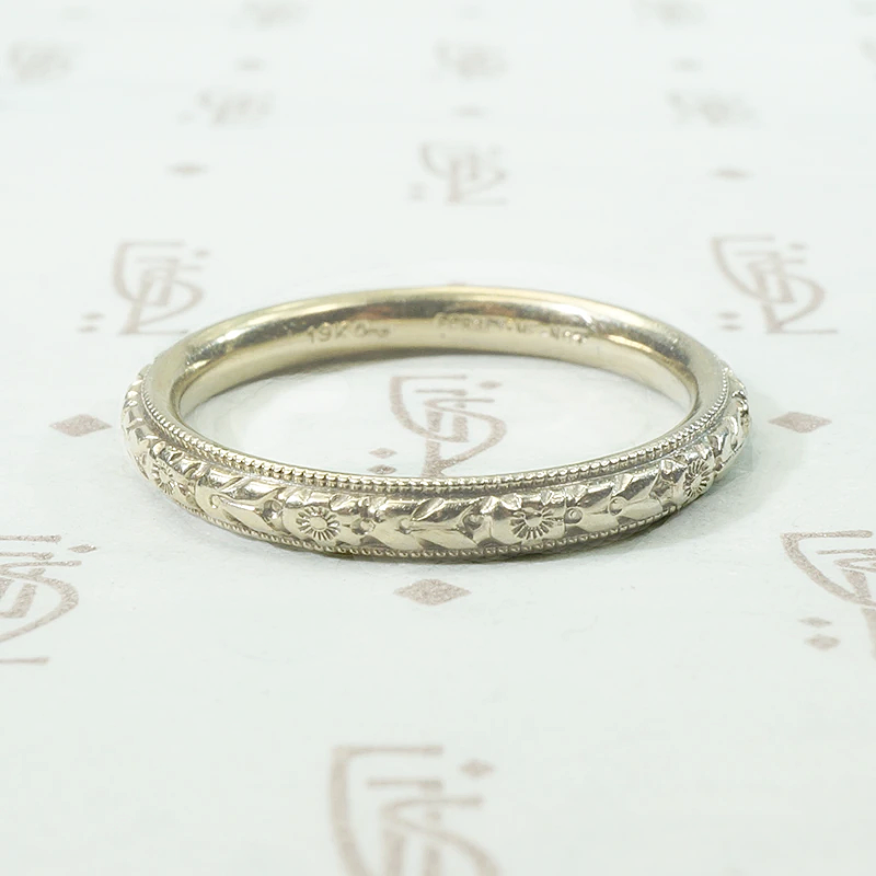 Crisply Engraved 19k Gold "Forget Me Not" Band