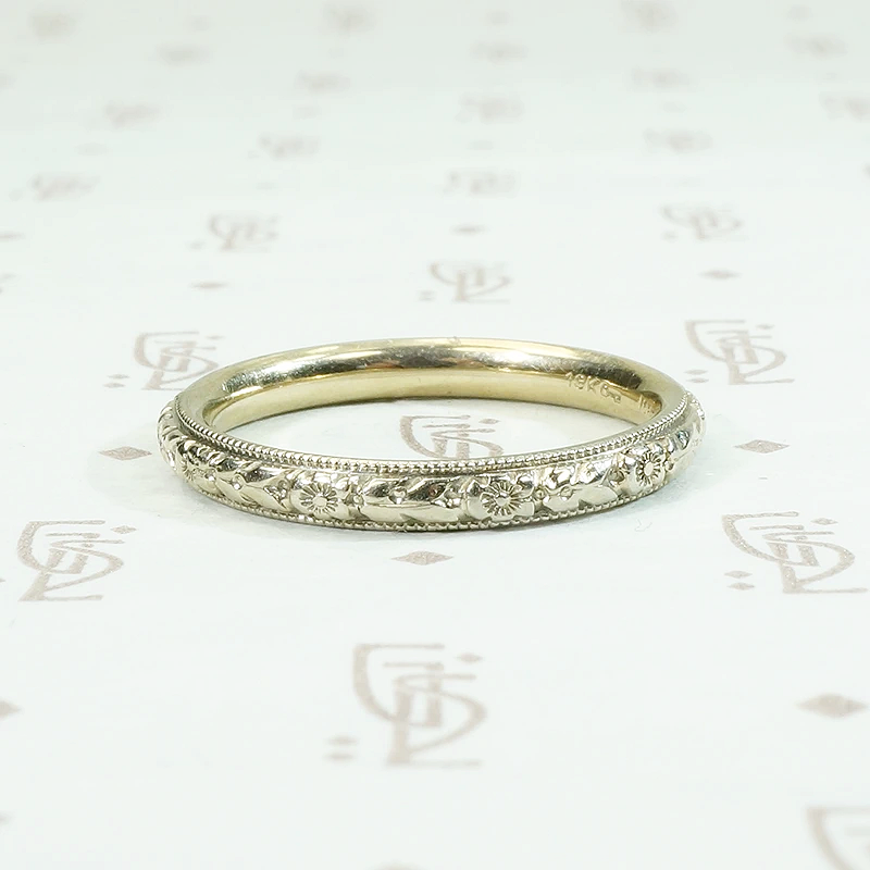 Crisply Engraved 19k Gold "Forget Me Not" Band