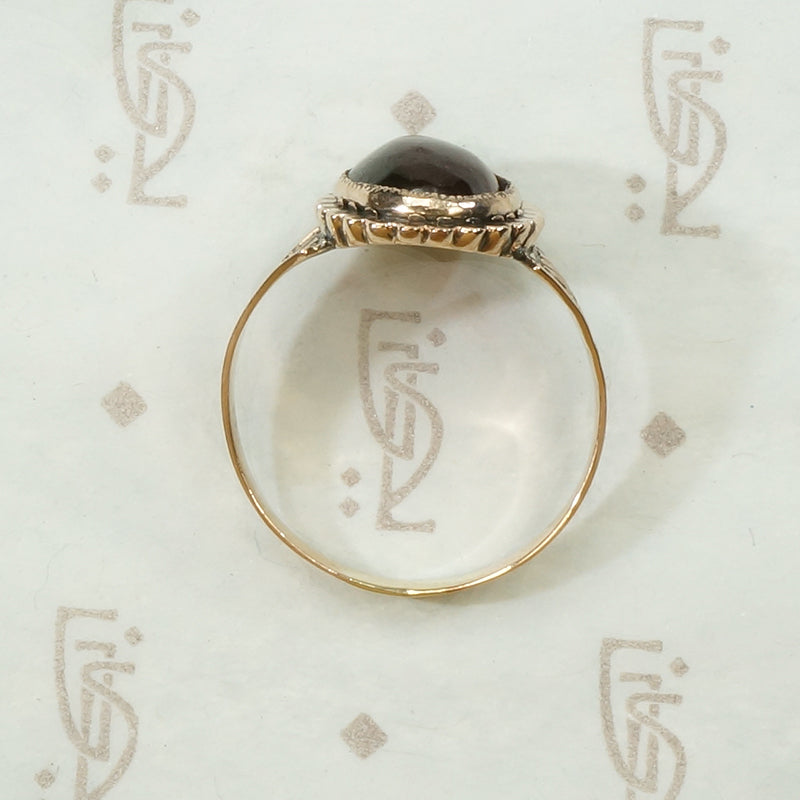 Victorian Garnet & Engraved Gold Ring