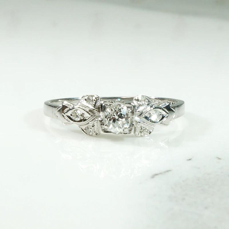 Dainty Deco Details Diamond & Platinum Ring
