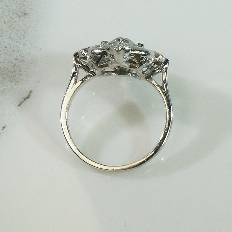 Beautiful Platinum Diamond Deco Ring
