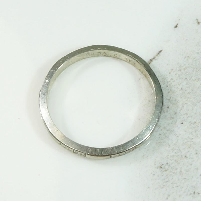 Pretty Little 18k White Gold Art Deco Band