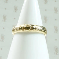 Unusual 15ct Gold Claddagh Wedding Band