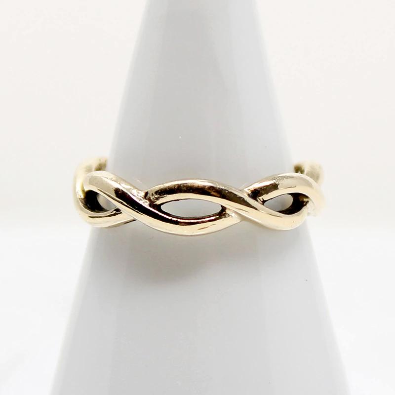 Open Work Twist Artcarved Gold Band