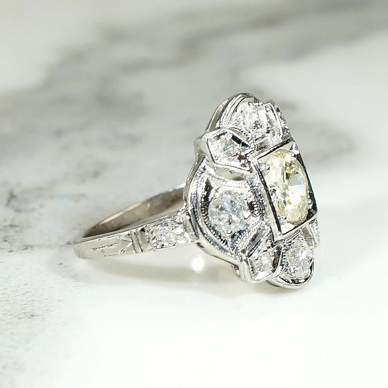 Wind Rose Diamond & Engraved Platinum Ring