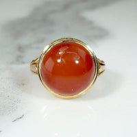 Spicy Carnelian Cabochon in Elegant Gold Ring