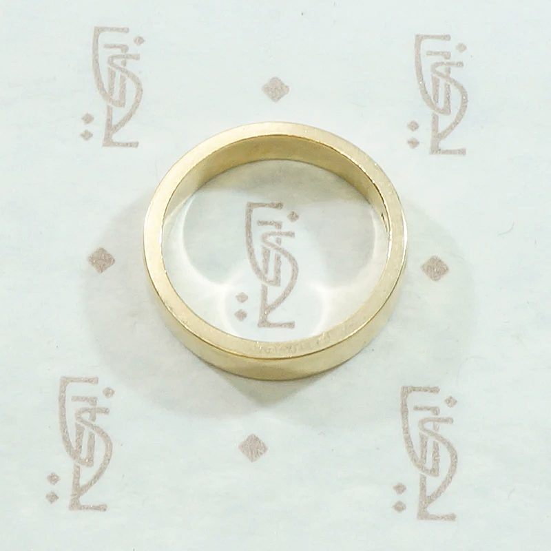 Heavy Flat 1970s Gold Wedding Band