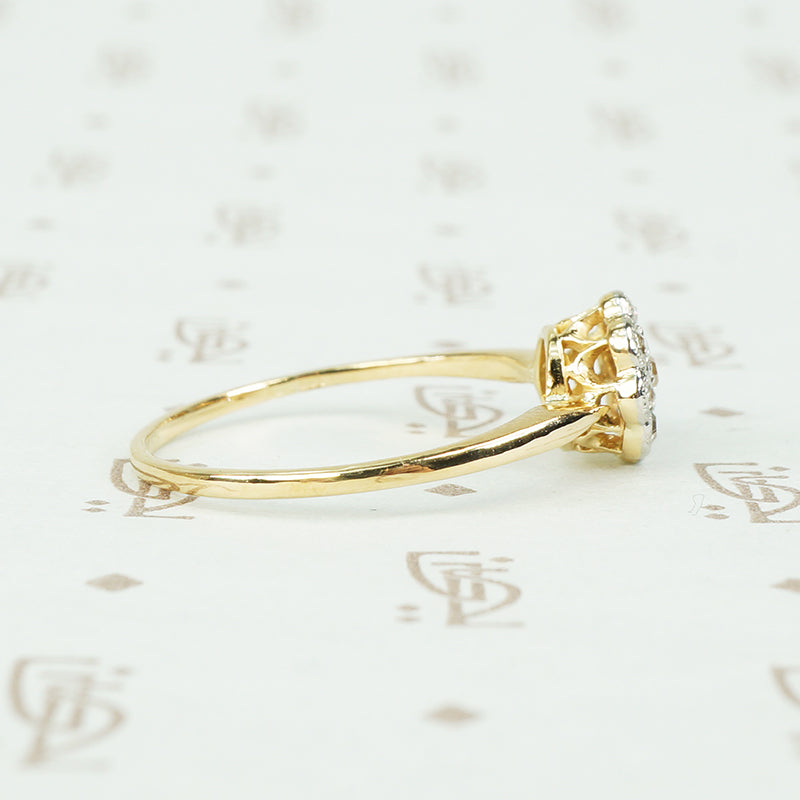 Diamond Flower Ring Platinum on 18k