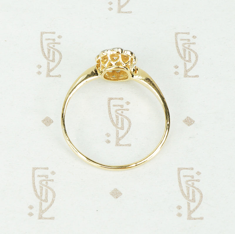 Diamond Flower Ring Platinum on 18k