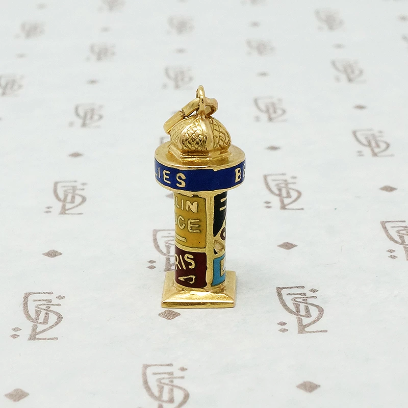 Folies Bergere 18k Gold Enamel Charm