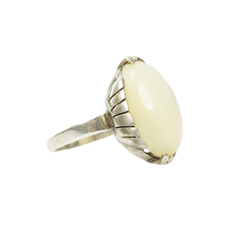 French Deco Silver and Mother of Pearl Ring