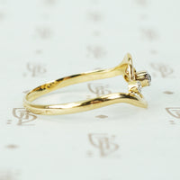French Swirl Ring 18k Gold and Diamonds