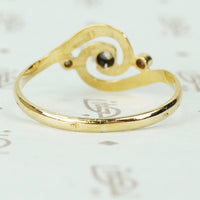 French Swirl Ring 18k Gold and Diamonds