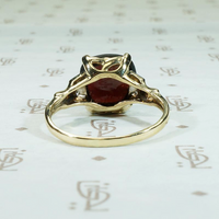 Glowing Cabochon Garnet Retro Ring