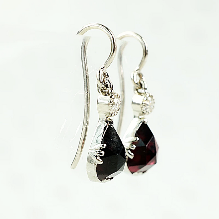 rose cur garnet earrings