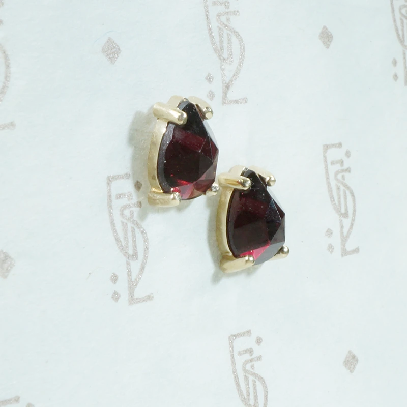 Rose Cut Pear Shaped Garnet and Gold Stud Earrings