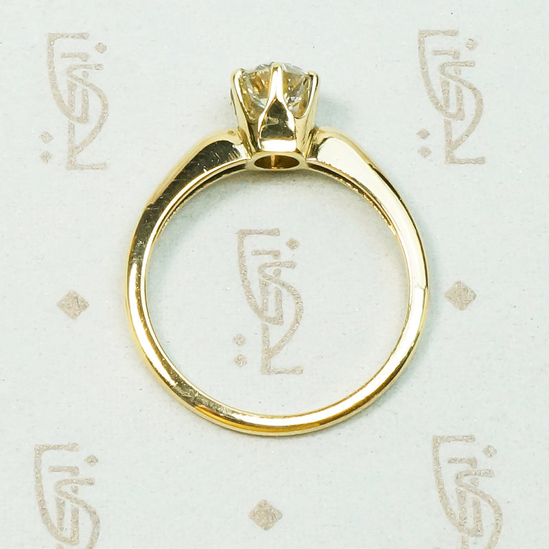 Lovely Gold OEC Diamond Solitaire