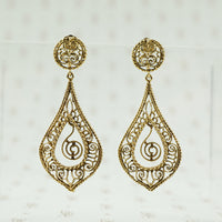 Vintage 1960's Gold Filigree Drop Earrings