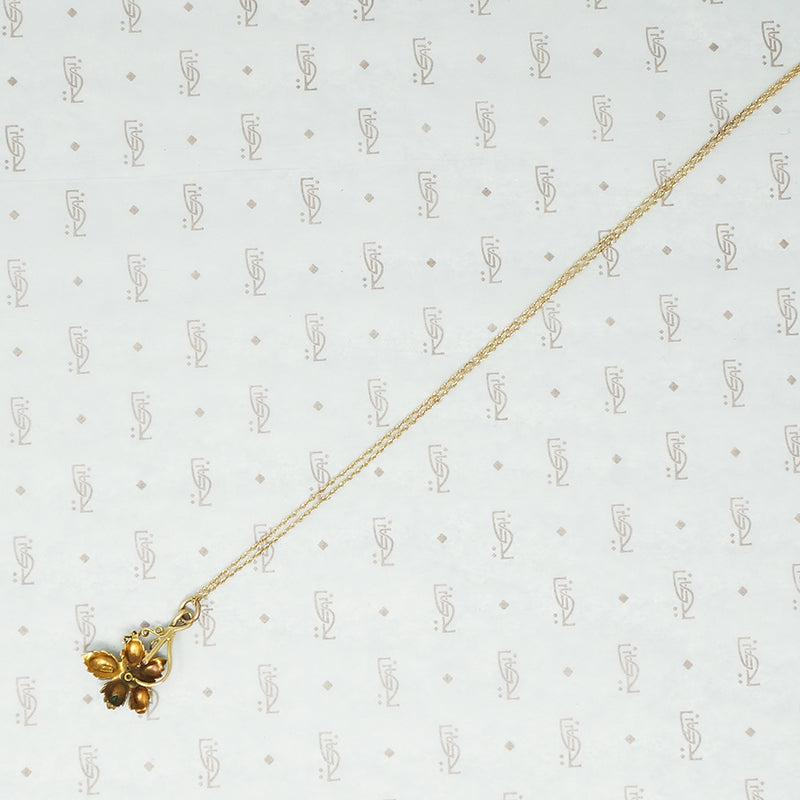 The Vintage Grape Leaf Diamond Set Pendant