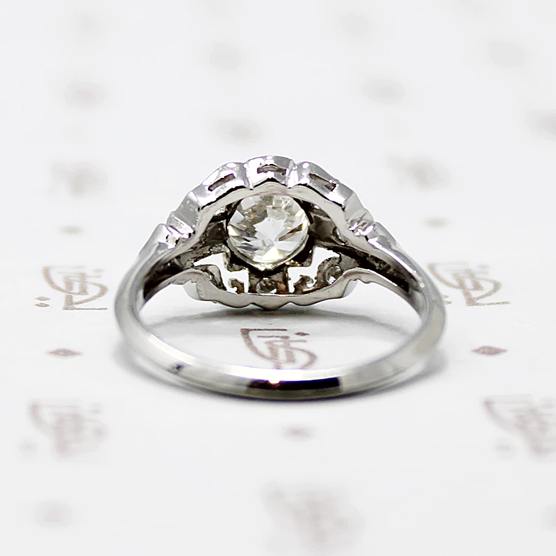Exceptional 1930s Diamond & Platinum Engagement Ring