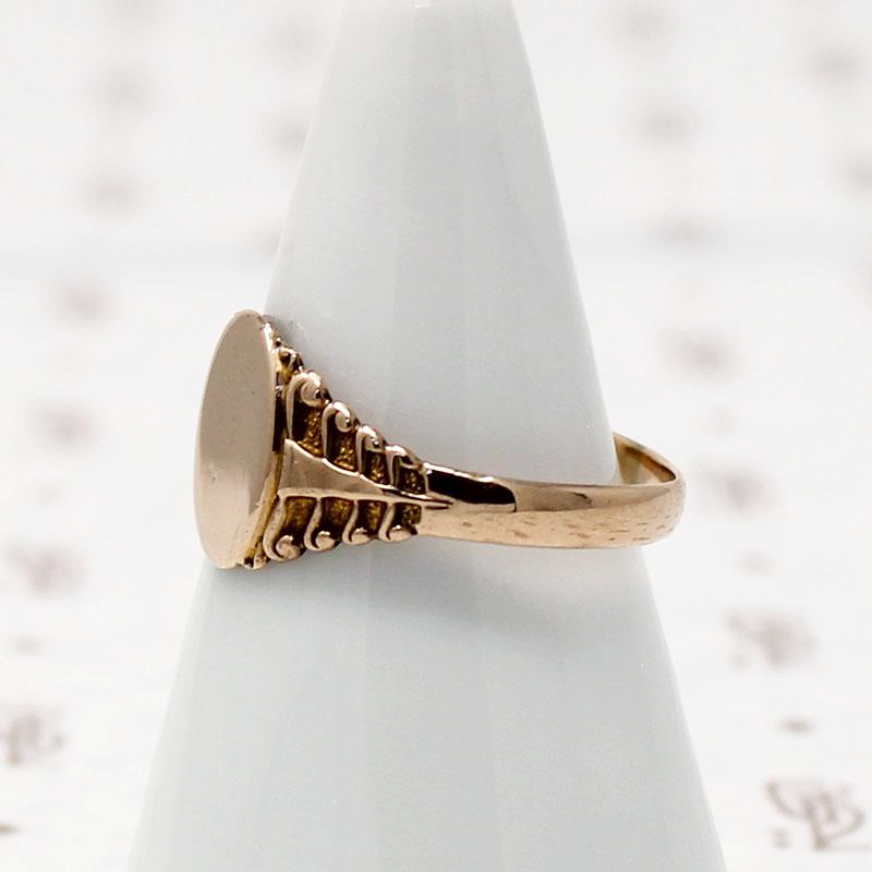 Vintage 9ct Gold Signet Ring