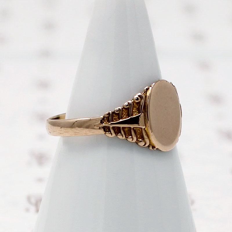 Vintage 9ct Gold Signet Ring