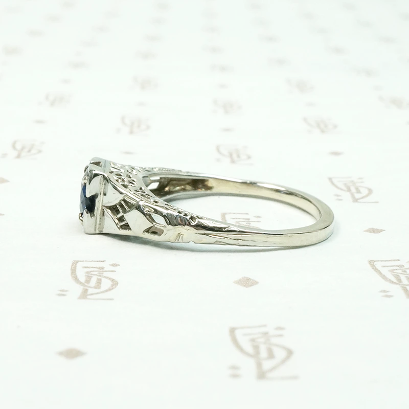Deco Sapphire Solitaire in White Gold Filigree