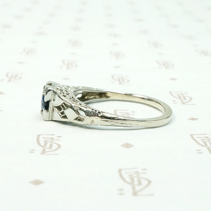 Deco Sapphire Solitaire in White Gold Filigree