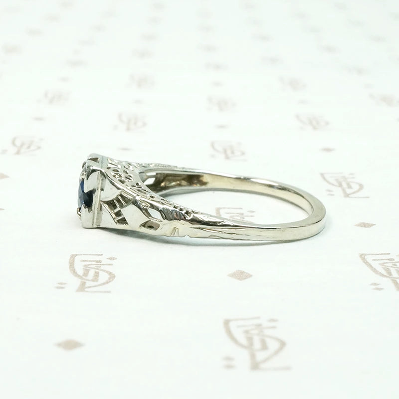 Deco Sapphire Solitaire in White Gold Filigree